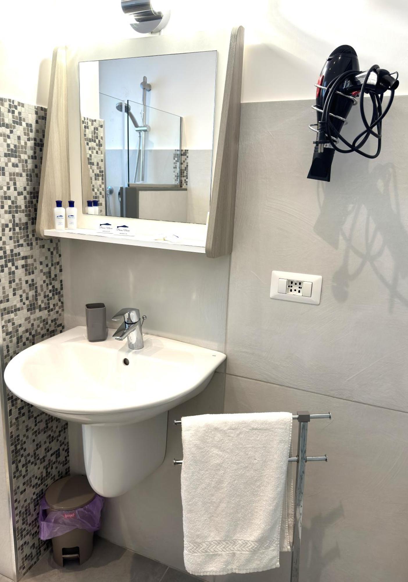 Guest house Pharus Miseni And